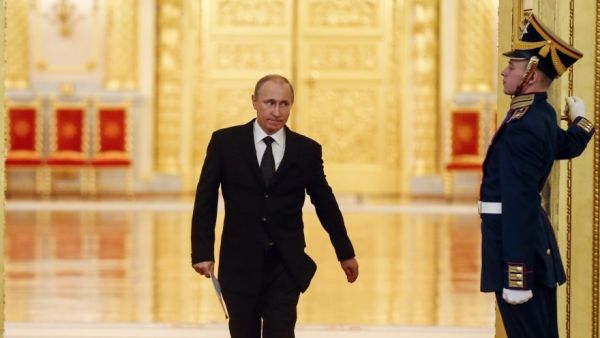 بوتين، نهاية بطل قومي آخر