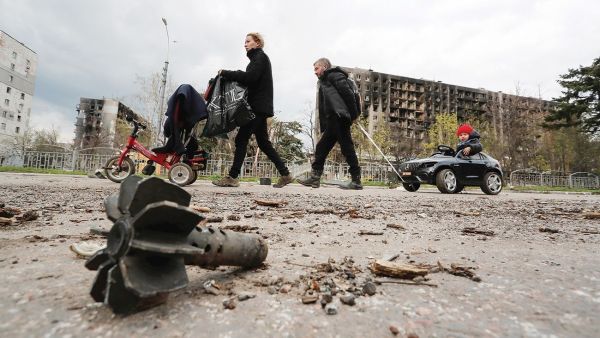 آزوفستال تحت الحصار