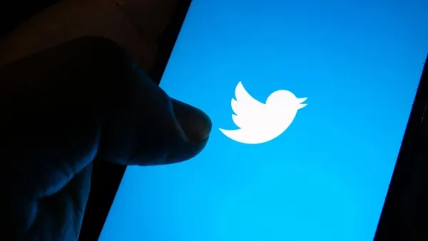 ممنوع التفريط في تويتر