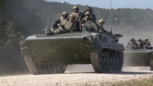 الجيش الروسي يواصل الاستعداد لعمليات هجومية