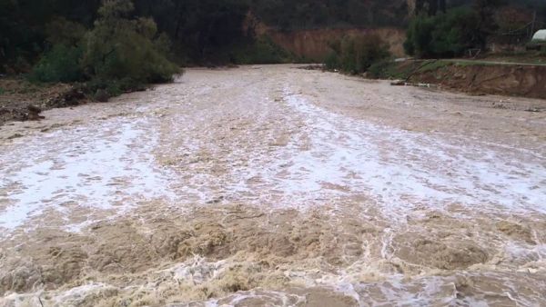 الأردن.. تحذير من سيول وفيضانات قادمة من سوريا