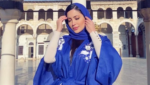 نسرين طافش بقفطان باللون البرغندي في سحور رمضان