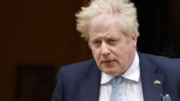 UK premier addresses Russians in video message