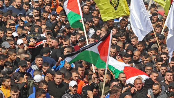 Hamas and the PA condemn Israeli killing of three Palestinians in Jenin.