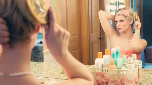 جميلة البوابة: 5 أخطاء للعناية بالشعر المبلل