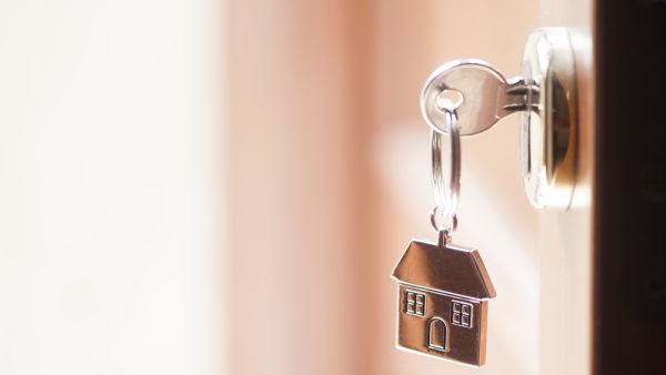 Here Are the 10 Most Affordable and Least Affordable Cities to Buy a Home