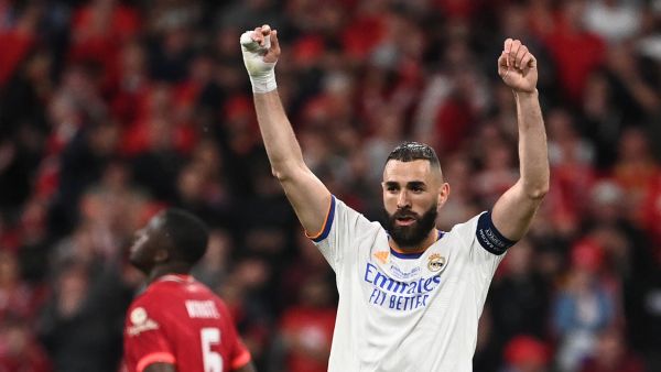 كريم بنزيمة على رأس تشكيلة يويفا المثالية لـ دوري أبطال أوروبا (المصدر: أ ف ب)