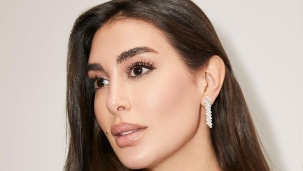 ياسمين صبري بمكياج ناعم  يناسب السهرات والحفلات لصيف 2022