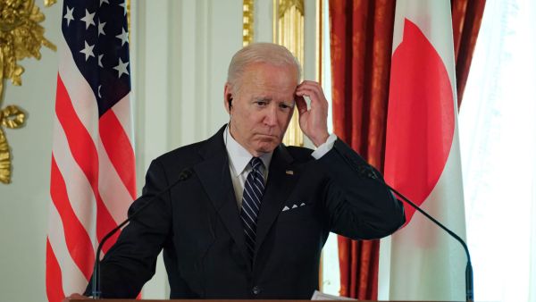 تفاجأ عدد من مساعدي الرئيس الأمريكي، جو بايدن، بتصريحاته حول عزم أمريكا حماية تايوان عسكريا 