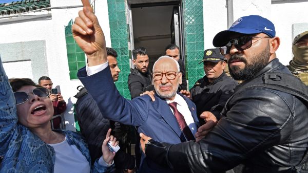 Tunisia’s Ennahda Movement denies reports of travel ban on its leader