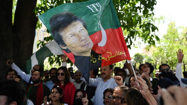 prime minister Imran Khan supporters were arrested