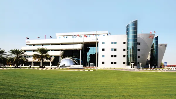جمارك دبي تعزز ريادتها العالمية في تيسير التجارة بإصدار 8 سياسات جمركية لتطوير الإجراءات والانظمة