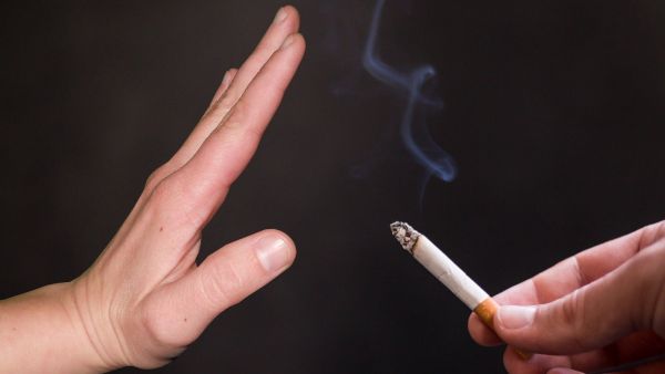طبيب البوابة: أطعمة تعالج المدخنين من أمراض الرئة