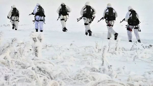 قوات روسية في منطقة القطب الشمالي