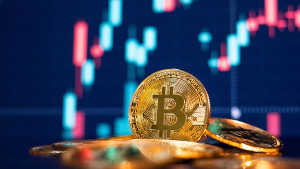 أسعار العملات الرقمية: البيتكوين ثابت عند حاجز 29 ألف دولار