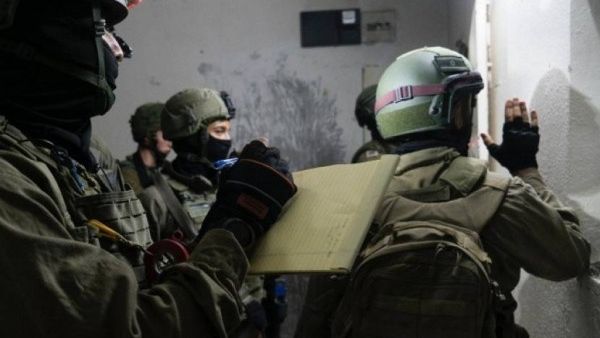 مسحا هندسي لمنزلي منفذي عملية مستوطنة (أرئيل)