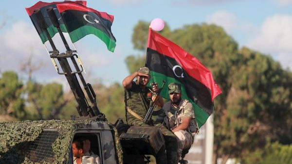 عناصر من قوات حكومة الوحدة الوطنية