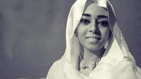 المذيعة والإعلامية السودانية لينا أنور