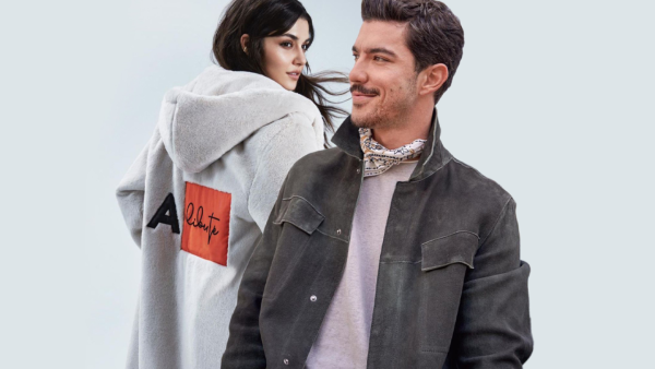  Hande Erçel had ended her relationship with famous Turkish star Kerem Bürsin