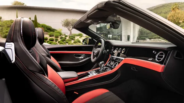 عائلة S الجديدة لطرازات Continental GT وGTC  -  تميّزٌ أكثر فرادة