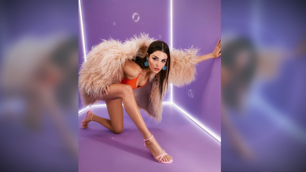 Hande Erçel latest photoshoot was to promote her Atasay collection  Hande Erçel latest photoshoot was to promote her Atasay collection