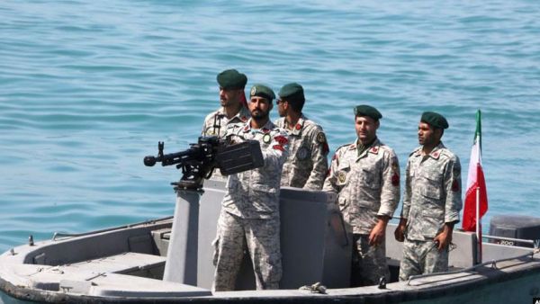 قوات من البحرية الإيرانية