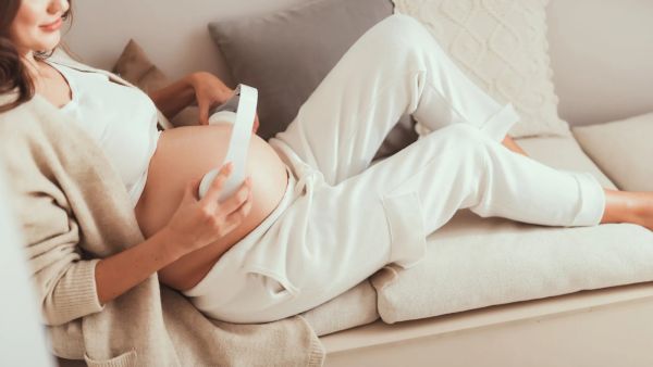 طبيب البوابة: فوائد الموسيقى المدهشة أثناء الحمل