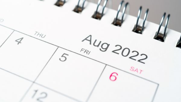 توقعات الأبراج لشهر أغسطس/ آب 2022