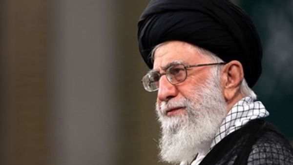 بوتين في أحضان خامنئي