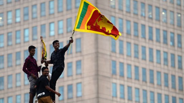 Sri Lankan president fled on a military airplane