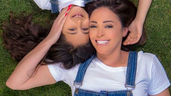  داليا البحيري و ابنتها