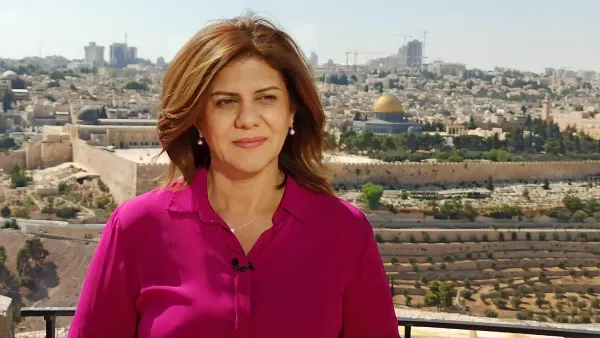 الإعلامية الفلسطينية شيرين ابو عاقلة