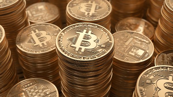 أسعار العملات الرقمية: البيتكوين مستقر على 23 ألف دولار