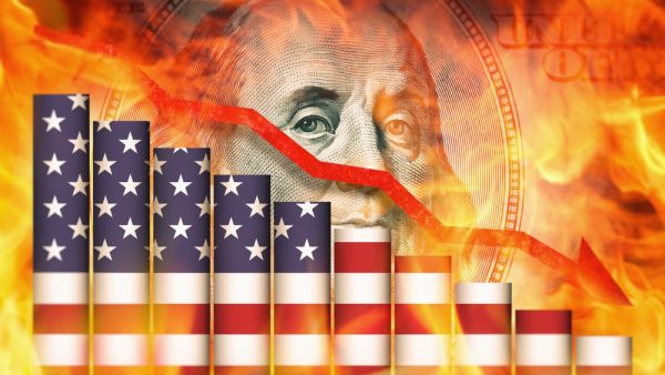US: GDP Contracts for Second-Straight Quarter, Fuels Recession Fears