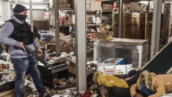 إطلاق نار داخل حانة في جنوب إفريقيا