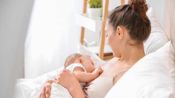أسباب اختيار الأم للرضاعة الطبيعية