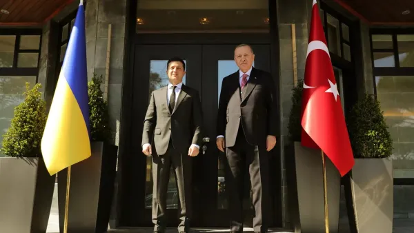  الرئيسين الأوكراني فلاديمير زيلينسكي والتركي رجب طيب أردوغان