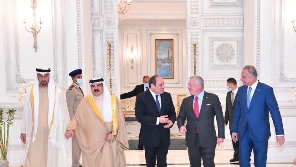 القادة المشاركين في لقاء العلمين استعرضوا عددا من القضايا والتطورات الإقليمية والدولية