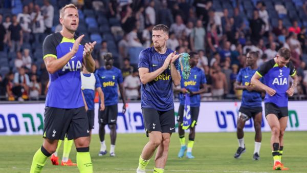 توتنهام يستهل المرحلة الثالثة بمواجهة ولفرهامبتون (المصدر: أ ف ب)