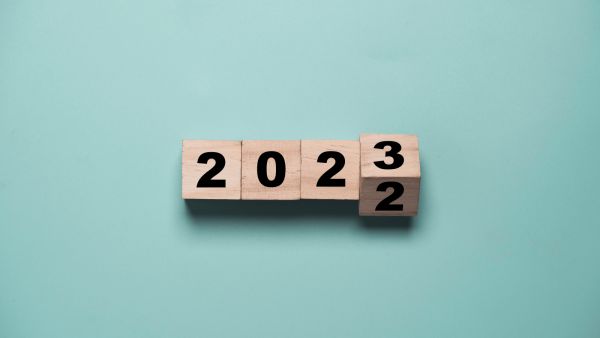توقعات الأبراج لعام 2023