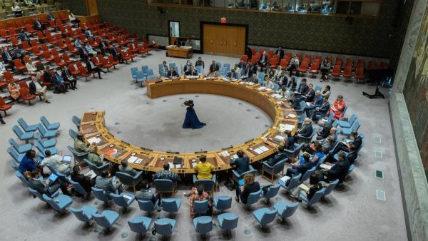 منصور: الفلسطينيون بحاجة للحماية وأطفالنا يستحقونها