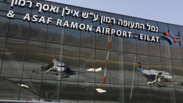 كيف يتأثر اقتصاد الأردن بسفر الفلسطينيين عبر مطار رامون الإسرائيلي؟