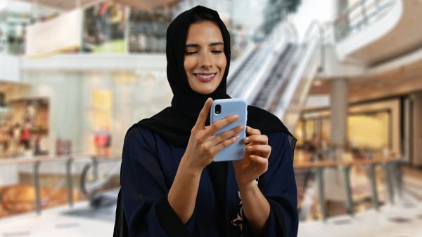 رسائل عن يوم المرأة الإماراتية 2024