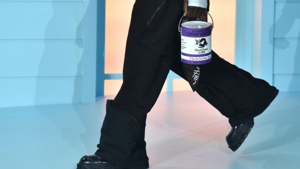وعاء الطلاء من LV 