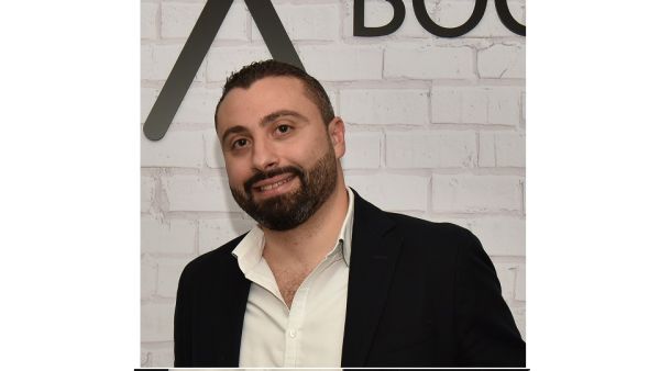 السيد مروان بساط، المدير العام لمجموعة لينوفو للأجهزة الذكية في المملكة العربية السعودية لينوفو تحقق الربع التاسع على التوالي من تحسن الإيرادات والربحية وأكبر حصة سوقية في المملكة العربية السعودية بنسبة 30٪