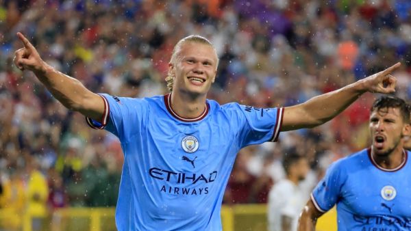 Erling Haaland of Manchester City celebrates after scoring their team's first goal during the pre-season friendly match between Bayern Munich and Manchester City at Lambeau Field on July 23, 2022 in Green Bay, Wisconsin. Justin Casterline/Getty Images/AFP (Photo by Justin Casterline / GETTY IMAGES NORTH AMERICA / Getty Images via AFP)