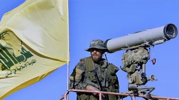 مقاتل من حزب الله اللبناني