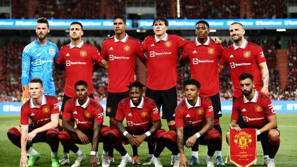 Manchester United's players pose for a team photo before the start of the exhibition football match between English Premier League teams Manchester United and Liverpool FC at Rajamangala National Stadium in Bangkok on July 12, 2022. (Photo by Jack TAYLOR / AFP)