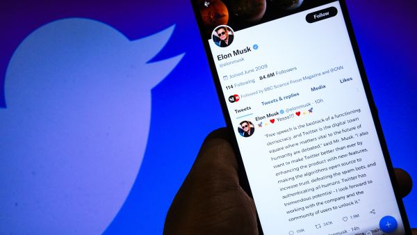 10 of Elon Musk’s Most Popular Twitter ‘Jokes'
