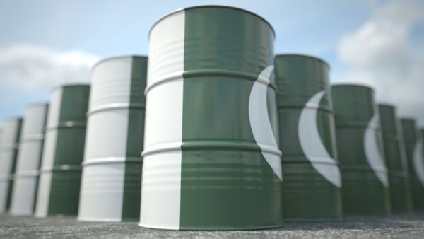 Pakistan: Oil Sales Plummet by 26% in July